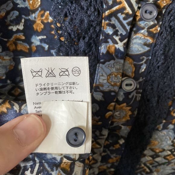 Eddie Bauer Women’s 100% Silk Cap Sleeved V Neck Blouse Size Large - Picture 9 of 11